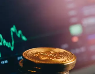 Криптовалютные ETF готовятся к росту на рынке США благодаря упрощению процесса одобрения