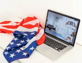 Увеличение затрат на H-1B может привести к переносу технических вакансий к американским разработчикам.